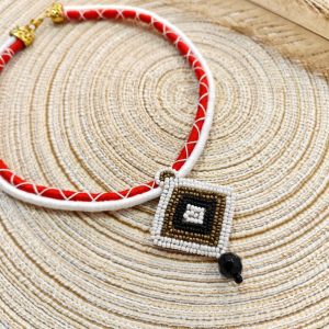 Collar Rakhi Bordado