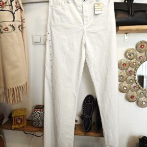 Vaquero Blanco Tachuelas